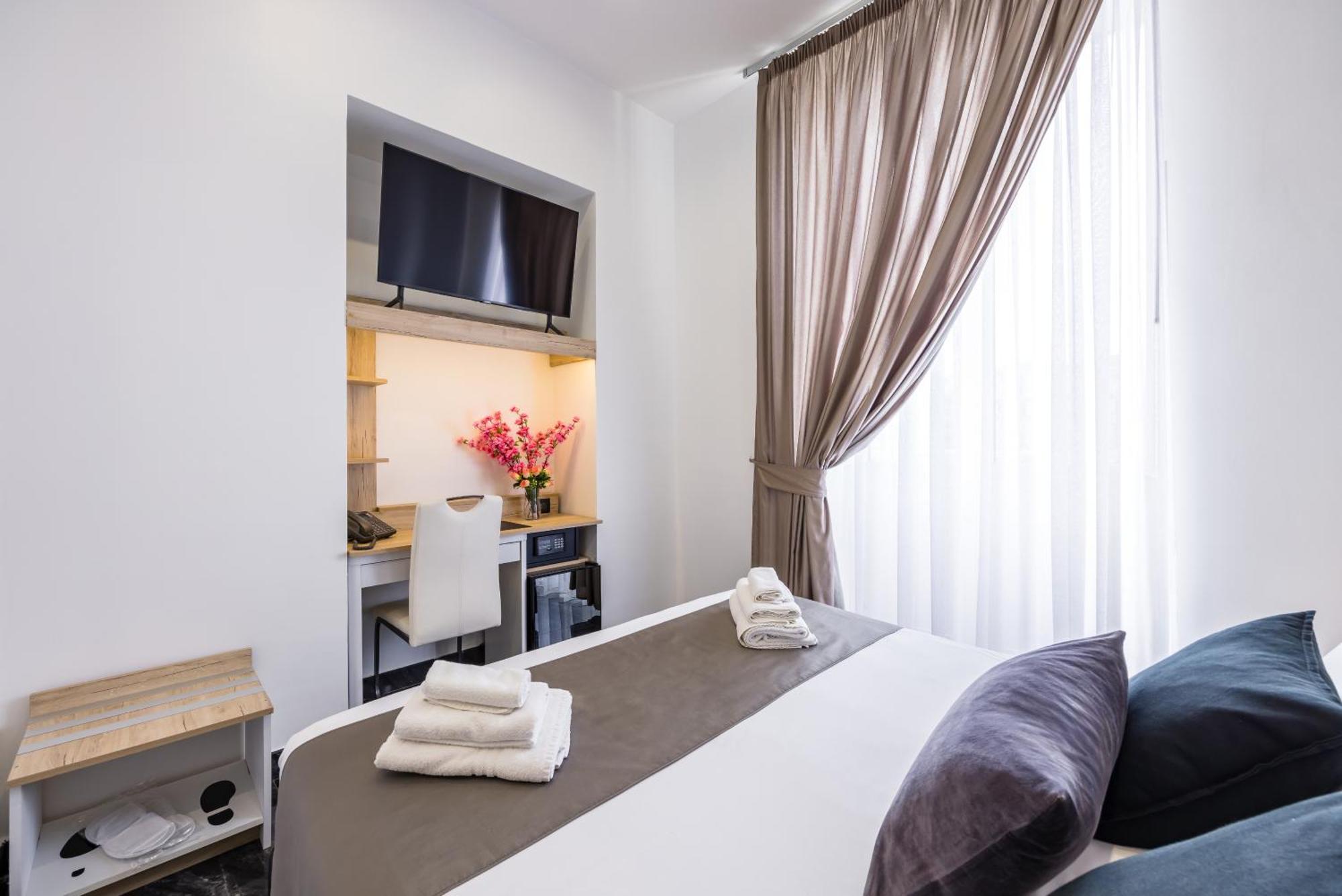 Bella Hotel